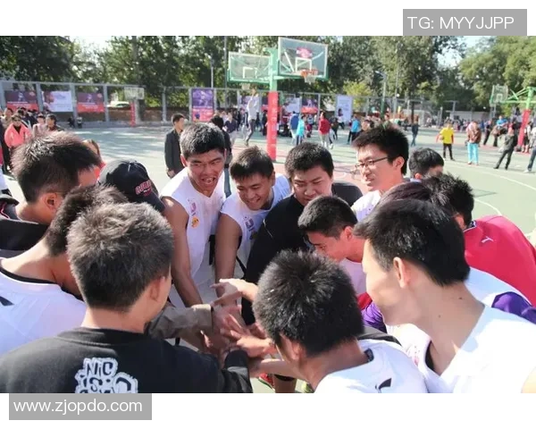 赛后分析：北京篮球队与武汉篮球队的表现与状态对比探讨